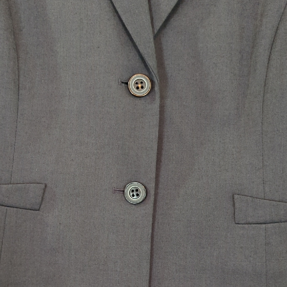 Tahari Women's Blazer and Pants Set - Picture 4 of 11